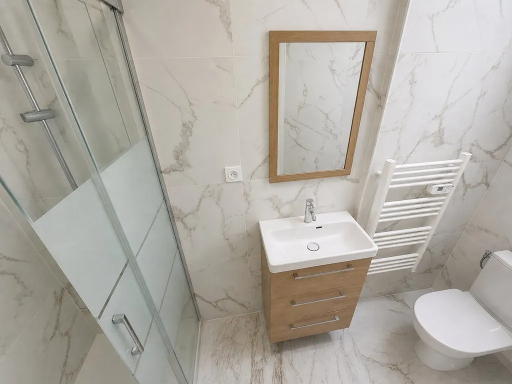 Salles de bain - Maison Rénovée avec 3 Chambres à Amiens