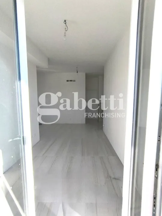 Toad - Fully Rented Trilocale with Balcony in Florence