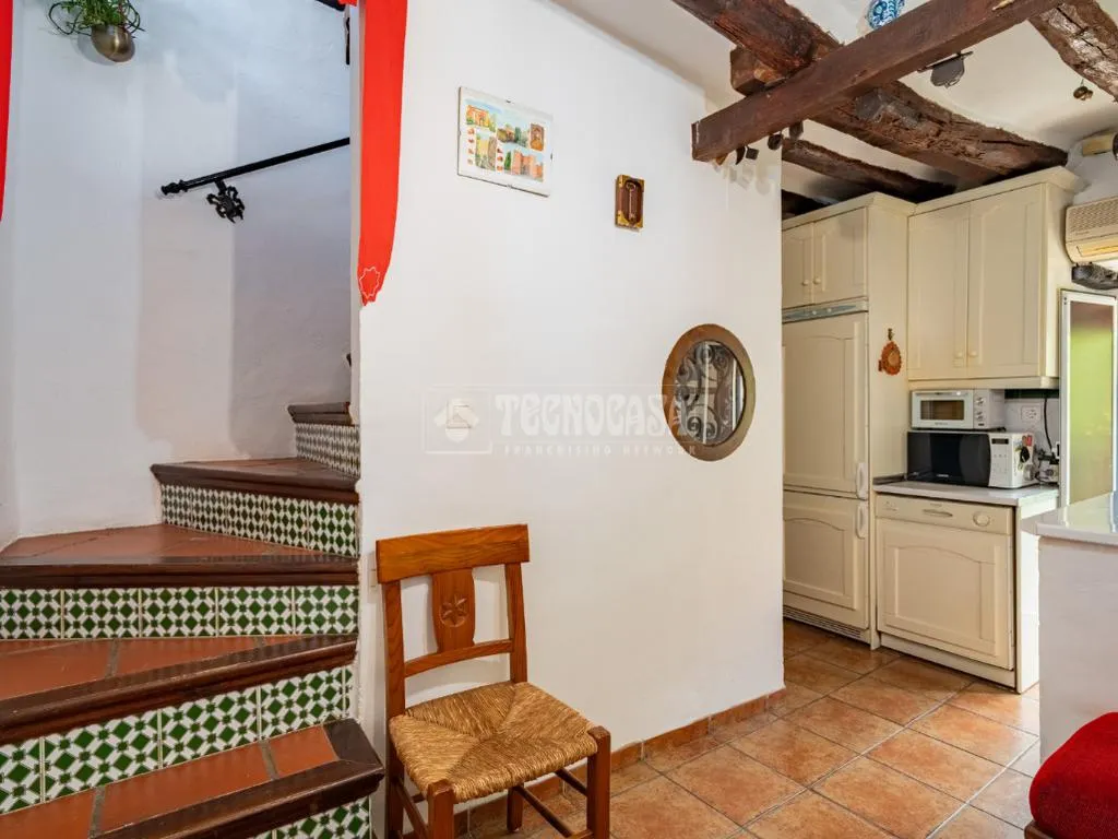 Cuisine - Traditional Albaicín Flat with Balcón