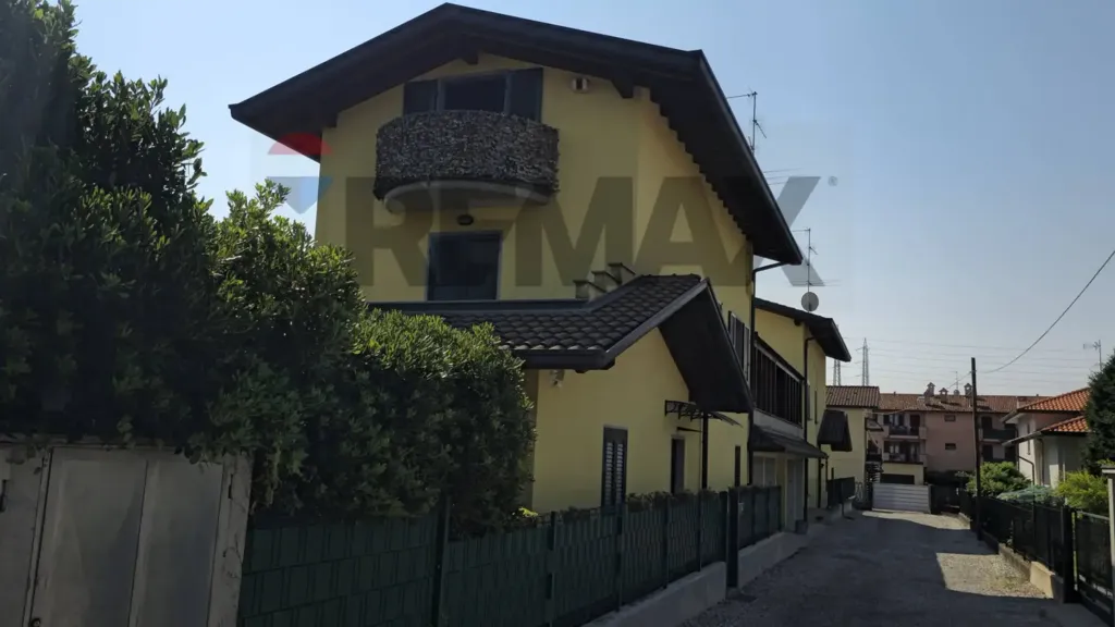 Extérieur - Charm Duplex with Veranda in Lentate Sul Seveso