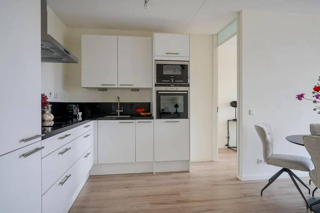 Söögituba - 3-Bedroom Apartment with Balcony in Utrecht