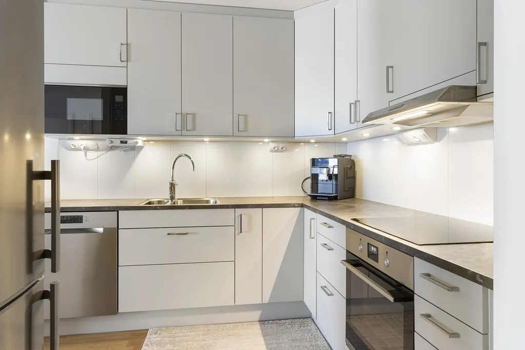Cucina - 2nd Floor Flat with Mälaren View in Lillåudden