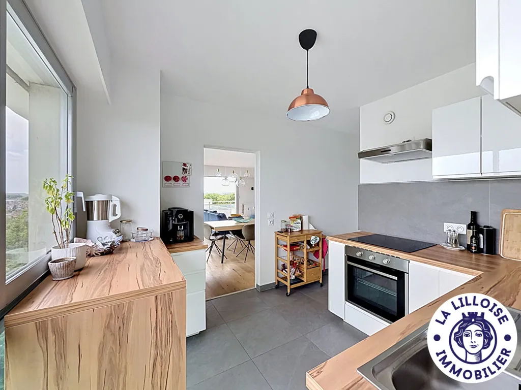 Kitchen - Luxury Flat with Panoramic View in Lambersart