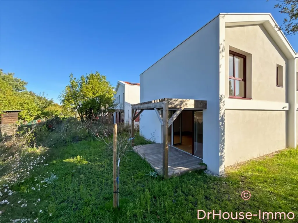 Jardin - Maison Moderne avec Jardin à Mérignac