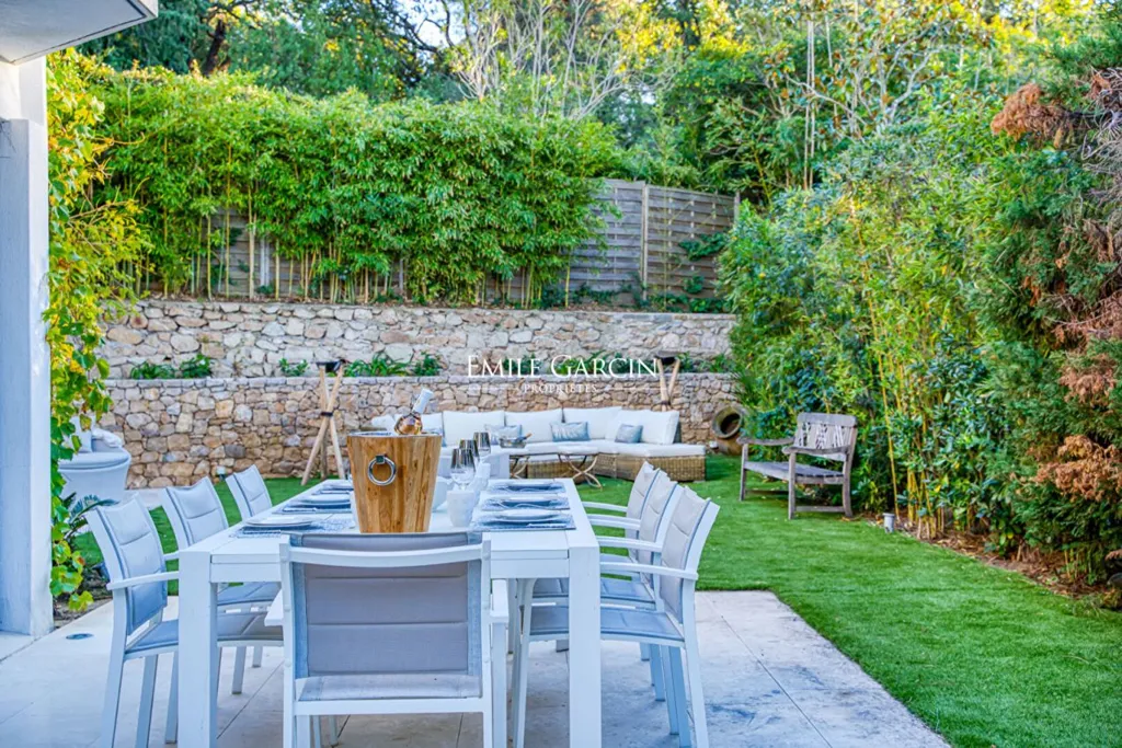 Terrasse - Villa Luxe avec Piscine à Saint-Tropez