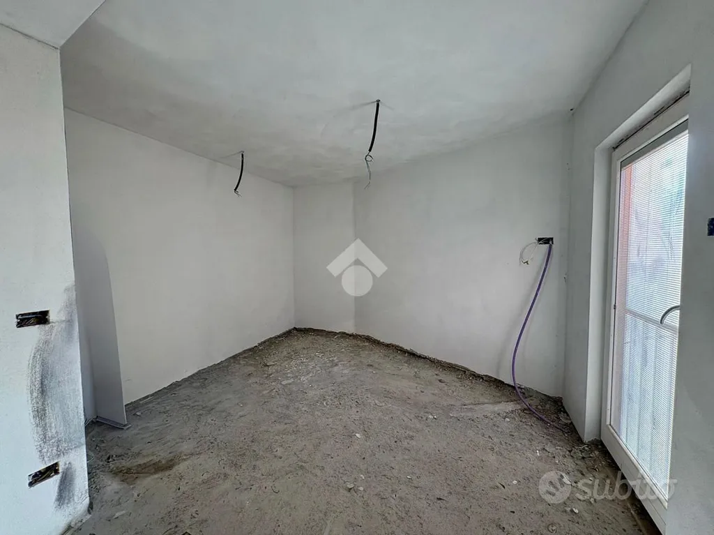 Toad - Semi-detached House with Balcony in Bossico