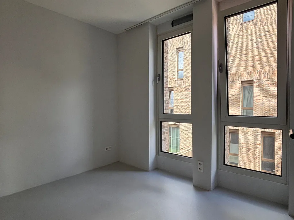 Toad - Modern Apartment with Balcony in Amsterdam