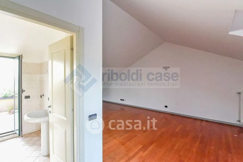 Toad - Four-Room Apartment with Balconies in Mariano Comense