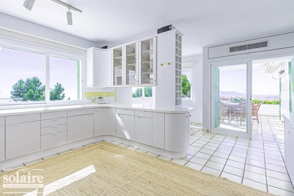 Kitchen - Renovated Villa with Sea View in Altea