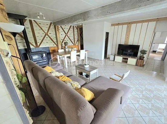 Elutuba - House with Pool and Terrace in Montendre Area