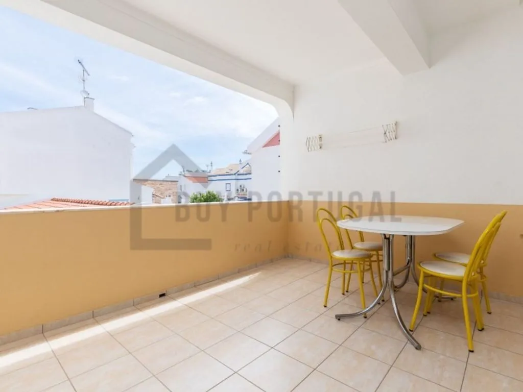 Terrasse - Villa with 7 Apartments in Manta Rota