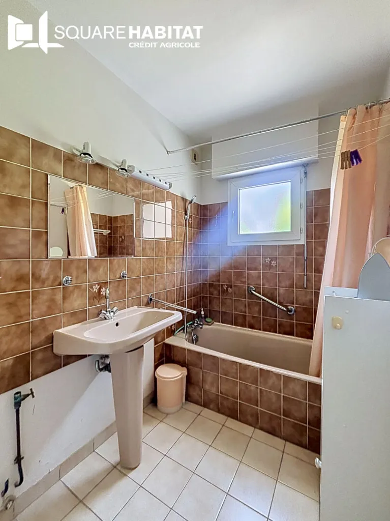 Vannitoad - 2-Bed Apartment with Balcony in Lamballe