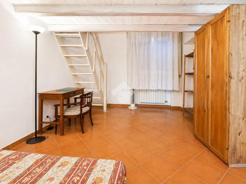 Chambres - Characterful 2-Bedroom Flat with Garden in Florence