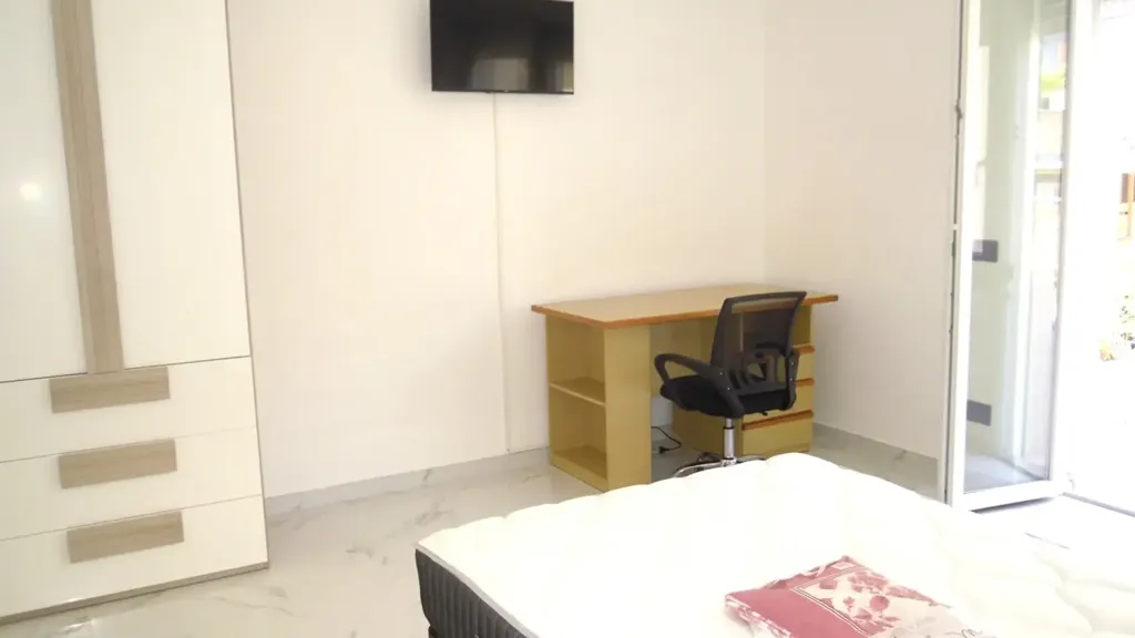 Chambres - Rented Studio with Terrace in Central Rome