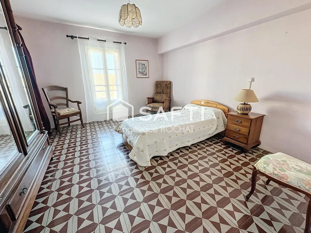 Chambres - Maison Vigneronne avec Piscine à Magalas