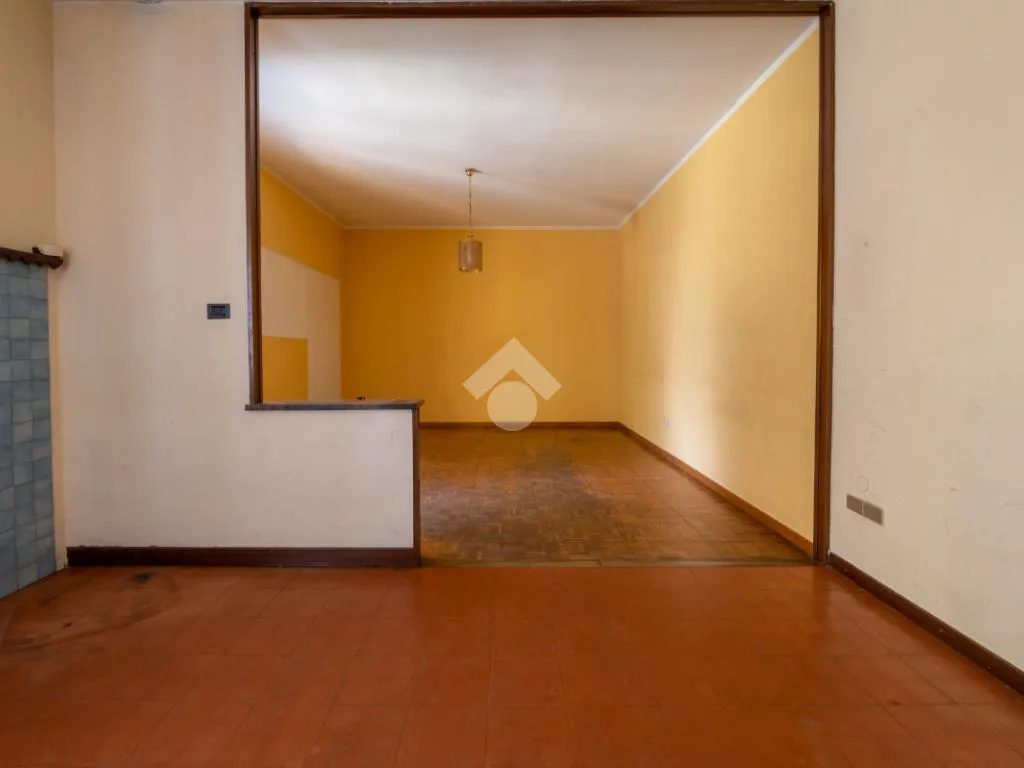 Toad - Independent Villa with Garden near Revello