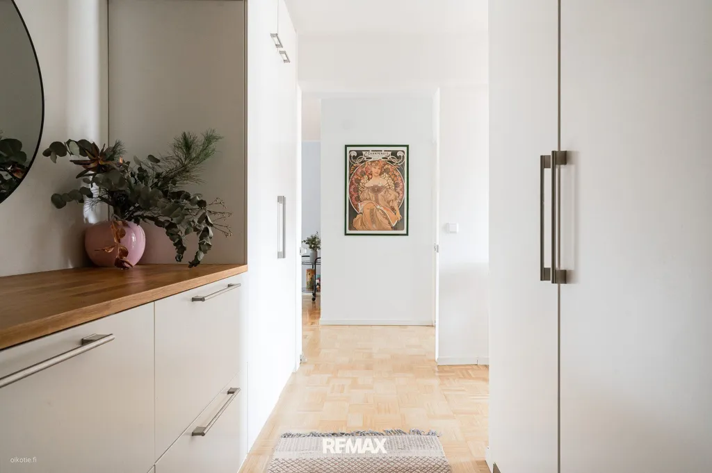 Entrée - Bright Apartment with Balcony in Central Lahti