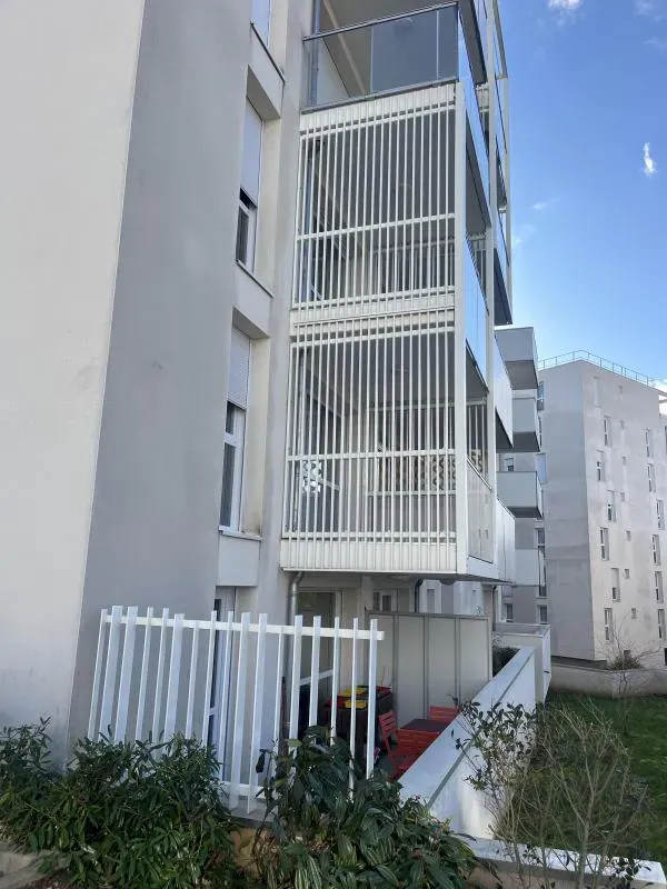 Välivaade - Flat with Two Terraces in Rodez