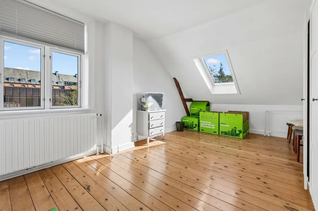 Pièces - Bright Apartment with Balcony in Frederiksberg