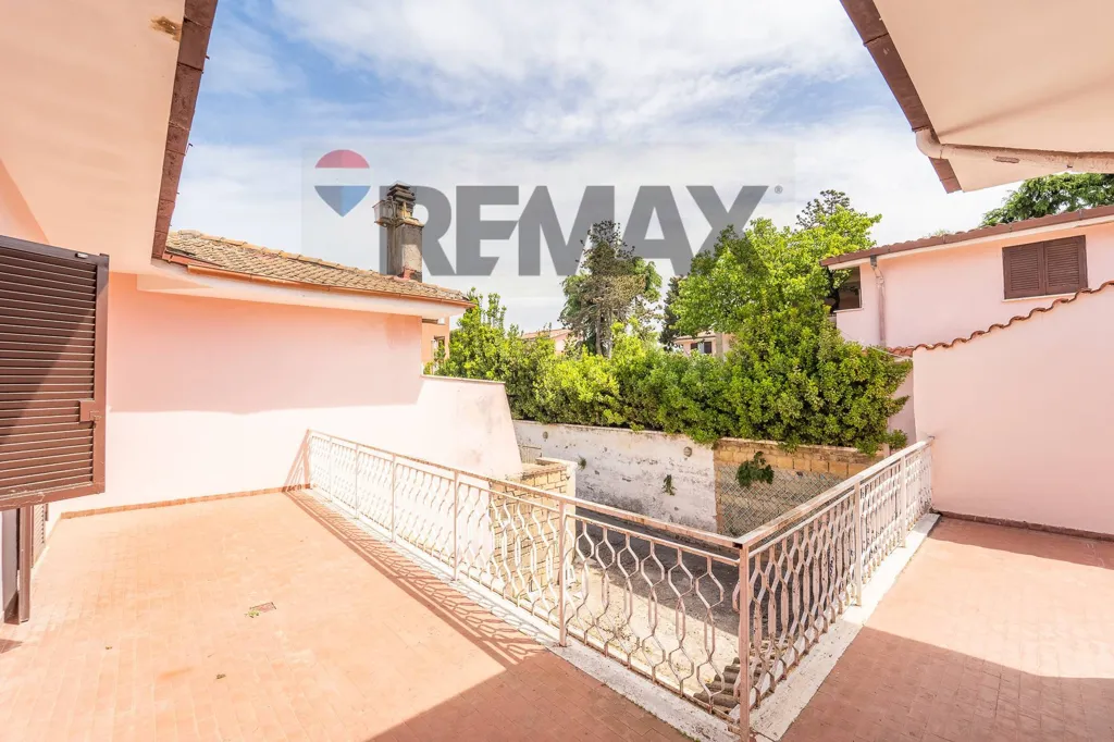 Terrass - Villa with Panoramic View in Rome