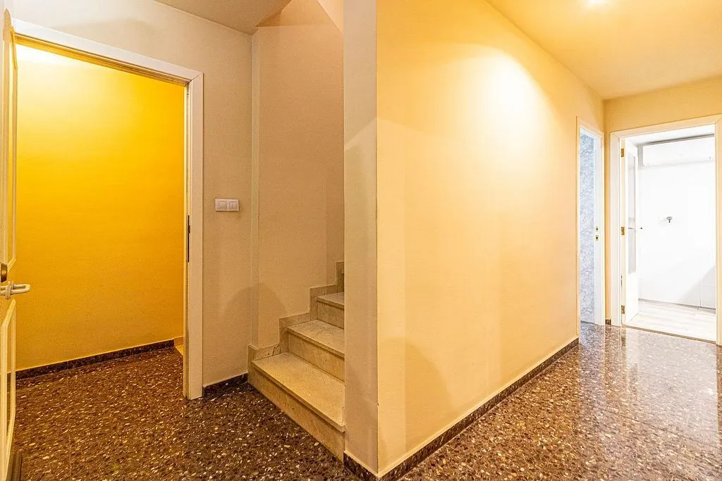 Entrée - Semi-detached House with Garage in Carlet