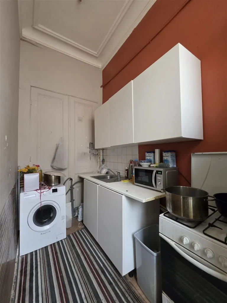 Köök - Néoclassical Apartment Building in Brussels