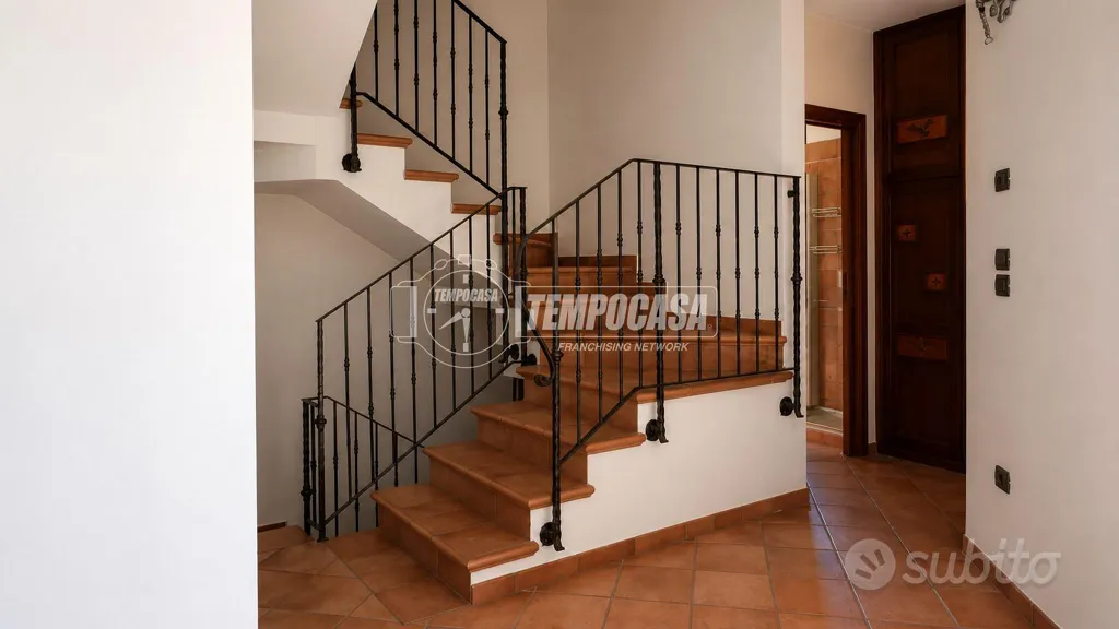 Maison 4 pièces à IT