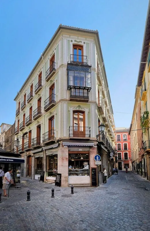 Välivaade - Modern Flat with Balcony in Gran Vía de Colón, Granada