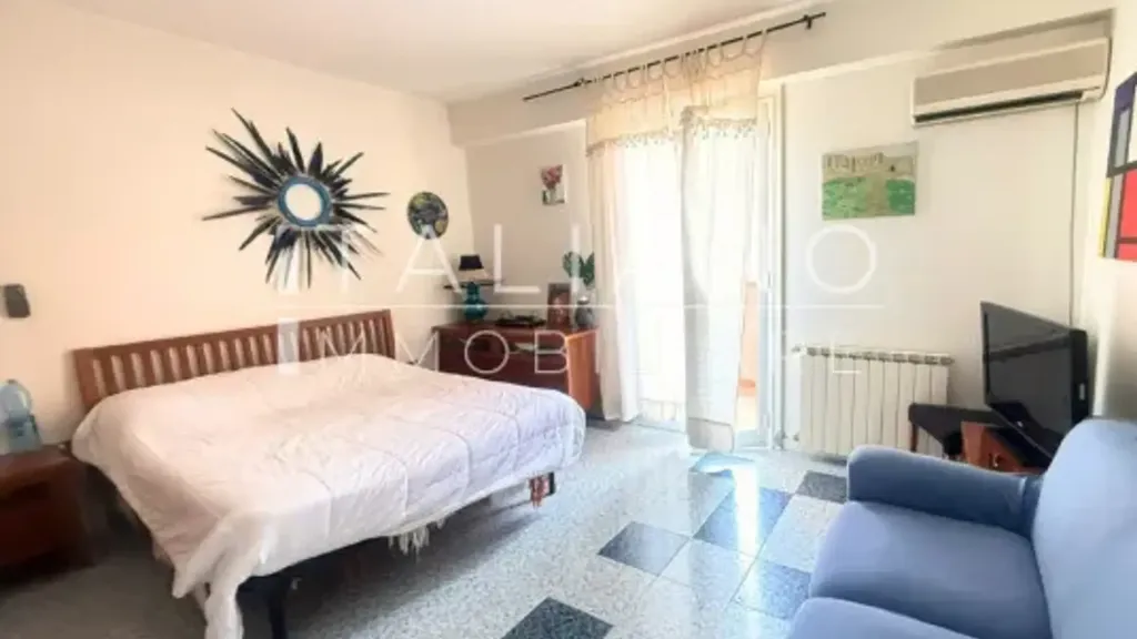Magamistoad - Seafront Apartment with Balcony in Milazzo