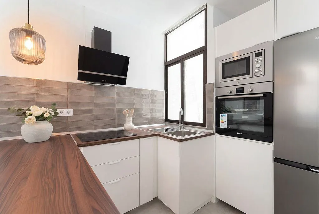 Cuisine - Modern Flat with West View in Isleta
