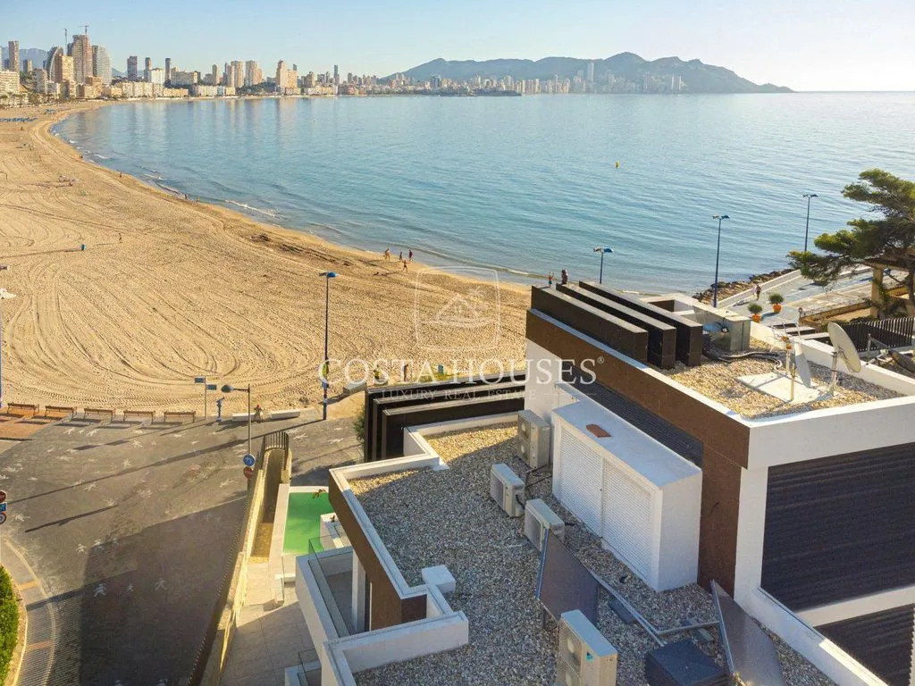 Exterior - Luxury Penthouse with Sea View in Benidorm