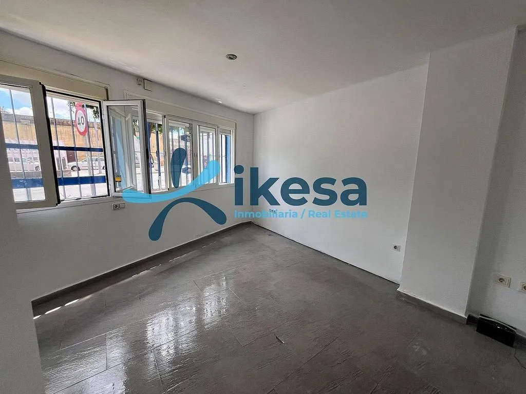 Pièces - Terraced House to Renovate in Santiponce