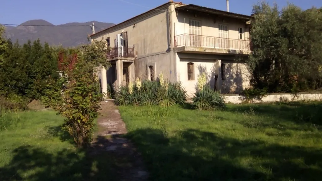 Extérieur - Detached House with Parking in Serres