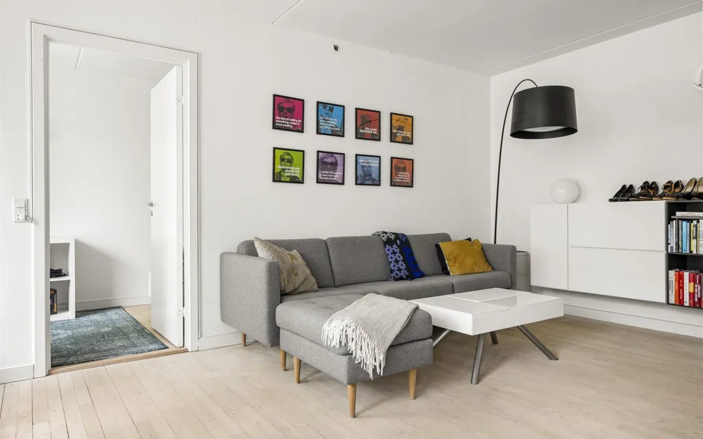 Living Room - Apartment with Balcony in Charlottenlund