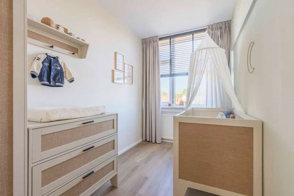 Toad - 4-Bedroom Apartment with Balcony in Katwijk
