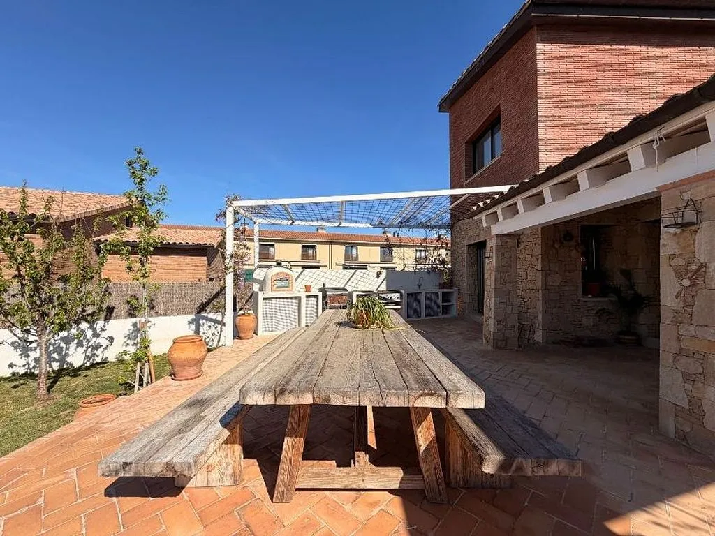 Terrazza - Chalet with Pool in Vall-Llobrega