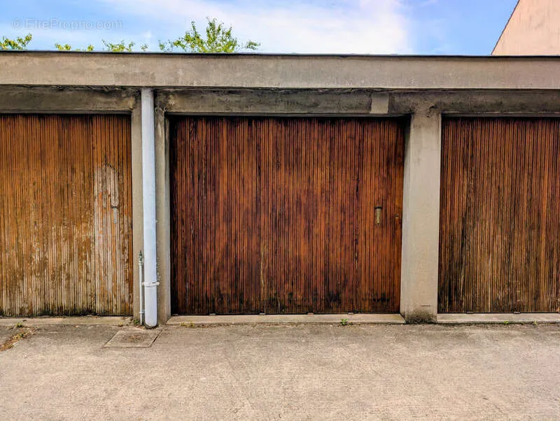Extérieur - Box en Centre-Ville à Corbeil-Essonnes