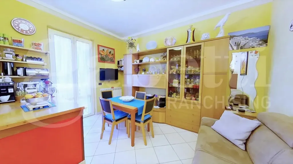 Salle à manger - Rustic Apartment with Balcony in Avenza