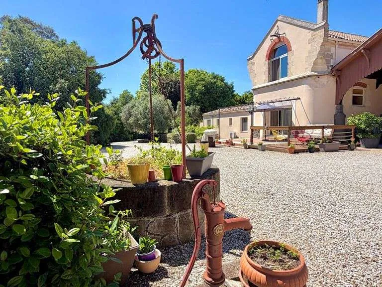 Jardin - Propriété de Château avec Tour à Agde