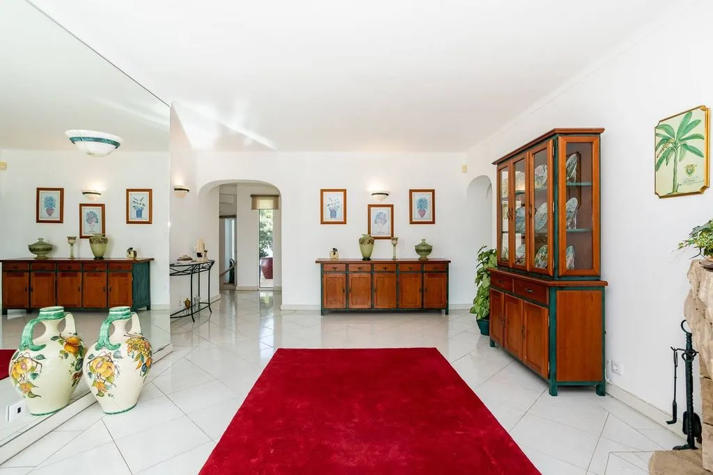 Esik - Detached House with Pool in Vilamoura