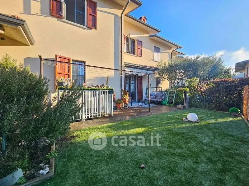 Jardin - Semi-detached House with Private Garden in Mozzo Centre