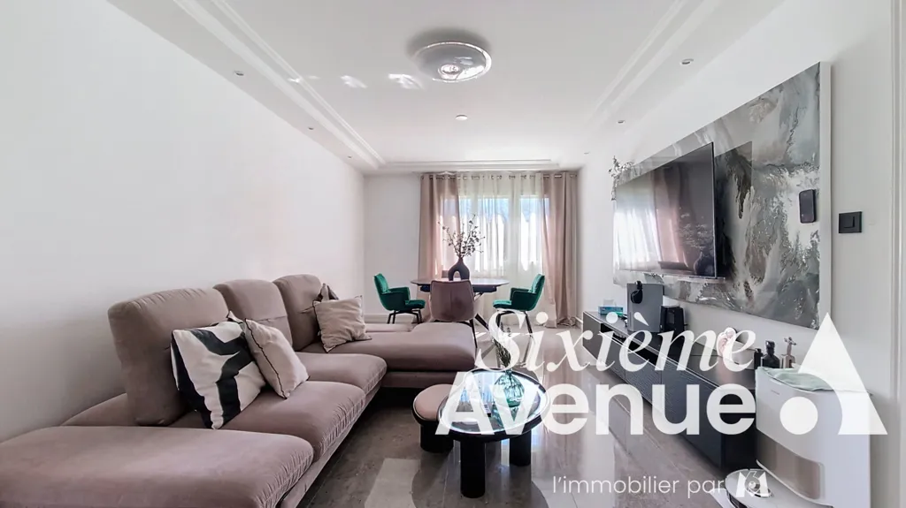 Elutuba - Contemporary Flat with High-End Renovation in Saint-Priest