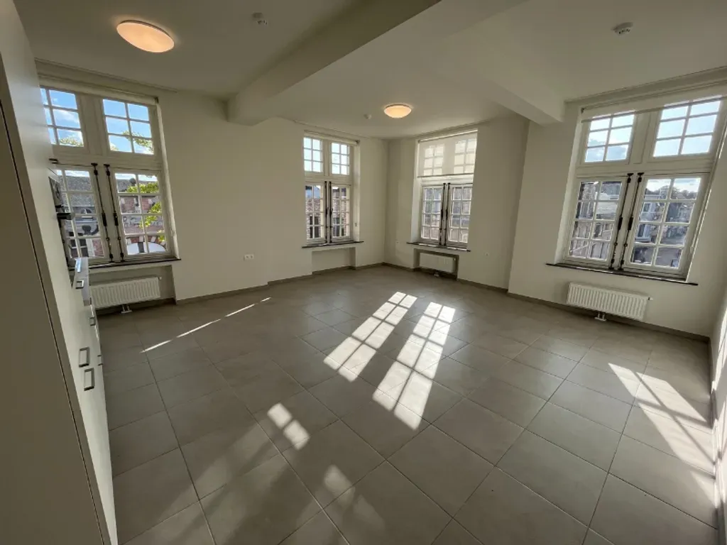 Pièces - Appartement avec Vue sur la Place à Dendermonde