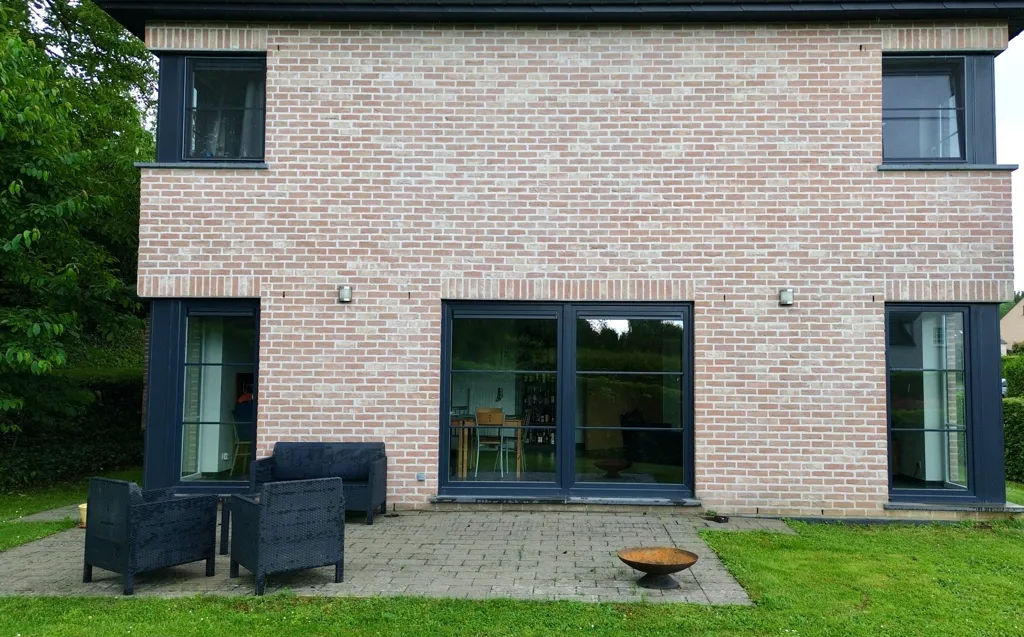 Terrace - Contemporary Villa with Garden in Wavre
