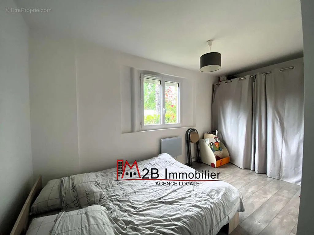 Camere da letto - Renovated 3-Bed Flat with Terraces in Marne District