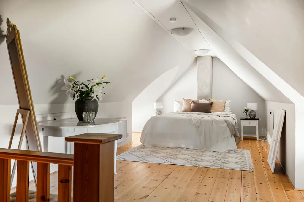 Magamistoad - Historic Cross-Vaulted Farmhouse with Restaurant in Halland