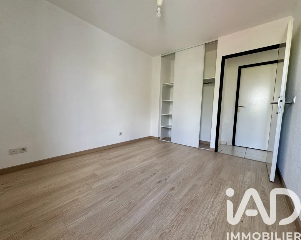 Chambres - Appartement Lumineux avec Parking à Bordeaux
