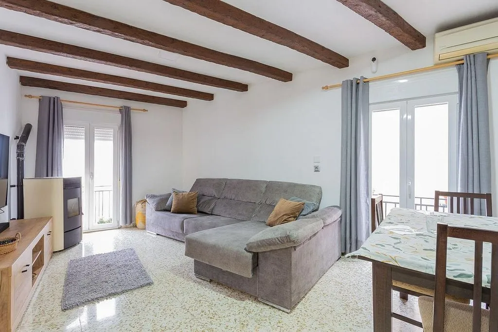 Séjour - Three-Bedroom House with Terrace in Ítrabo