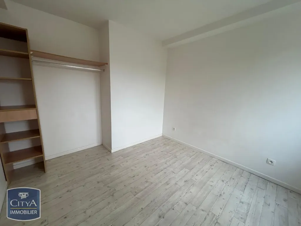 Pièces - Appartement Rénové 4 Pièces à Alençon