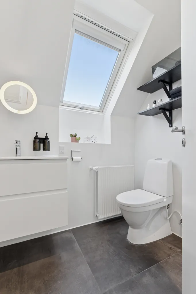 Salles de bain - Renovated Villa with Terrace in Sunds